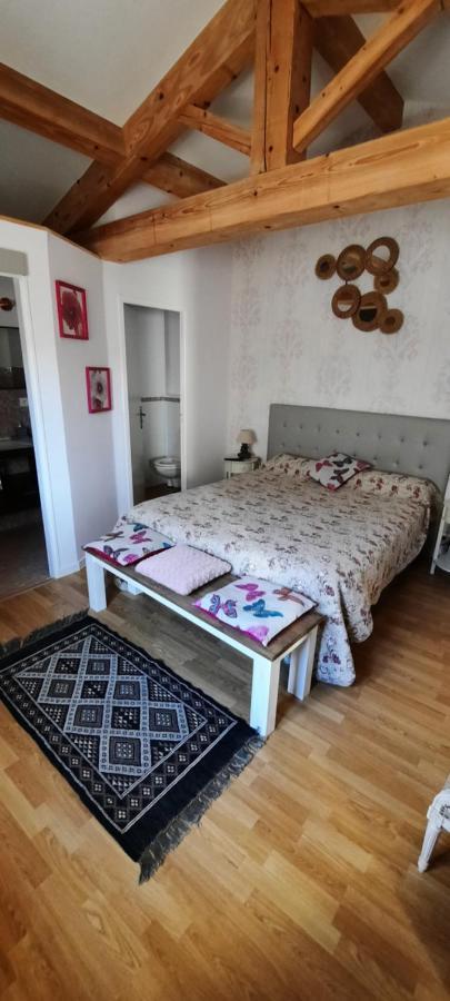 Le Cocon Bed & Breakfast Saint-Paul-les-Fonts Exterior photo
