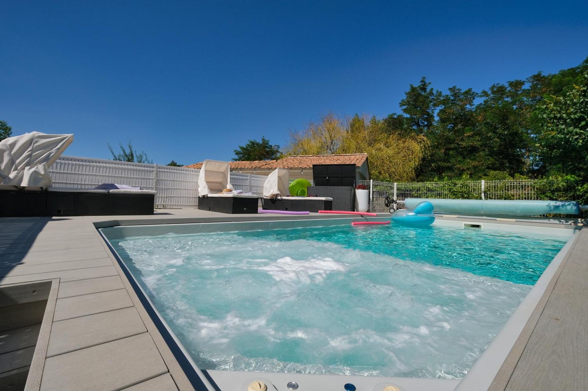 Le Cocon Bed & Breakfast Saint-Paul-les-Fonts Exterior photo